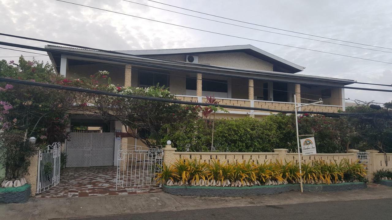 Rainbow Inn Grenville ภายนอก รูปภาพ